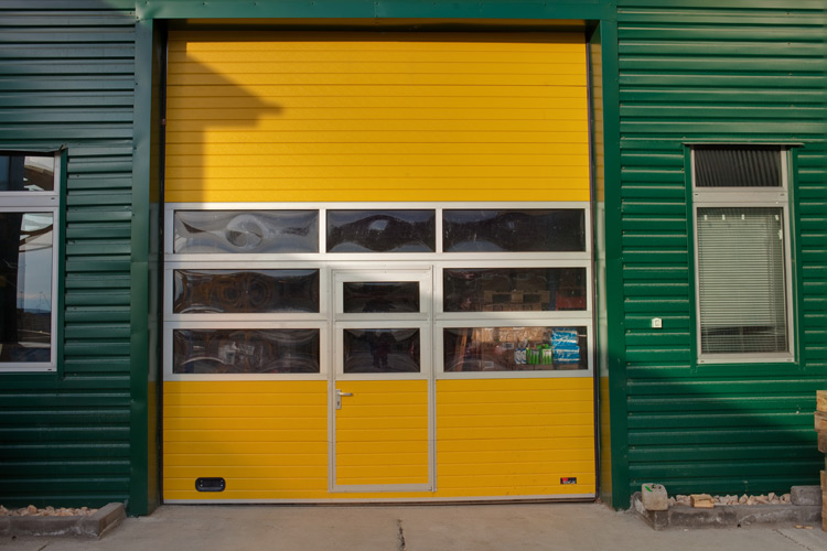 Industriële sectionale garagepoorten  0014