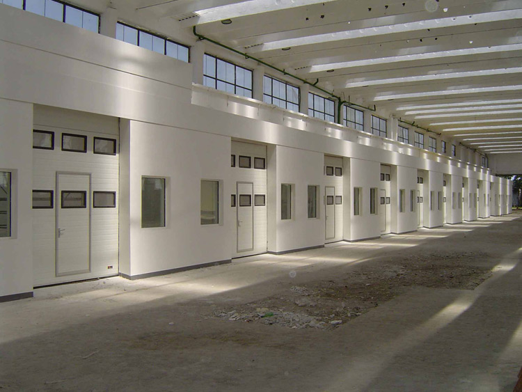 Industriële sectionale garagepoorten  0016