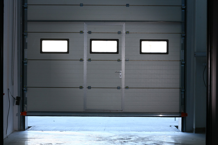 Industriële sectionale garagepoorten  0024