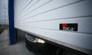 Industriële sectionale garagepoorten 22