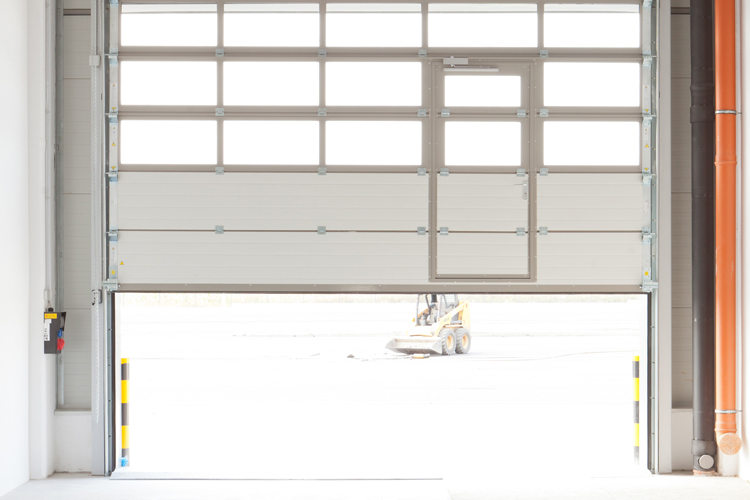 Industriële sectionale garagepoorten 32