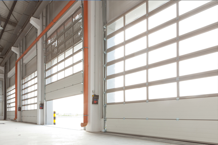 Industriële sectionale garagepoorten 33