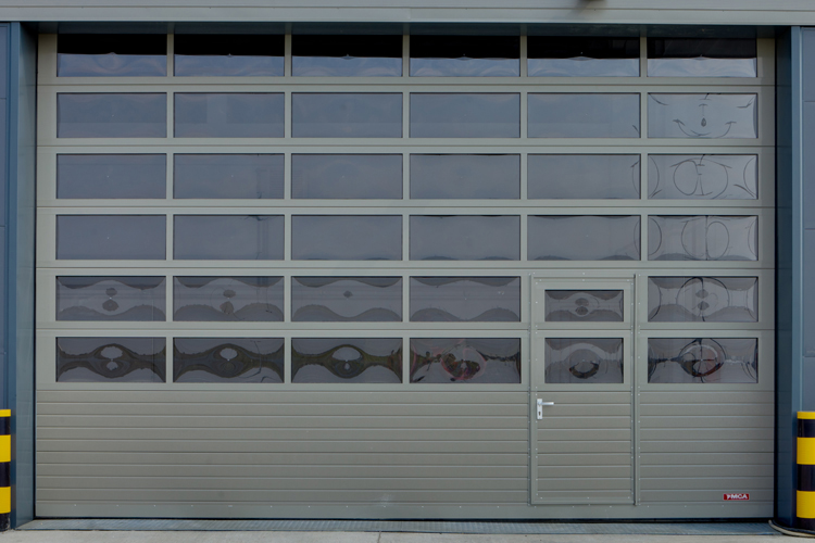 Industriële sectionale garagepoorten 35