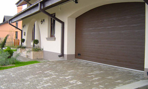 Sectionale garagepoorten voor woningen 37